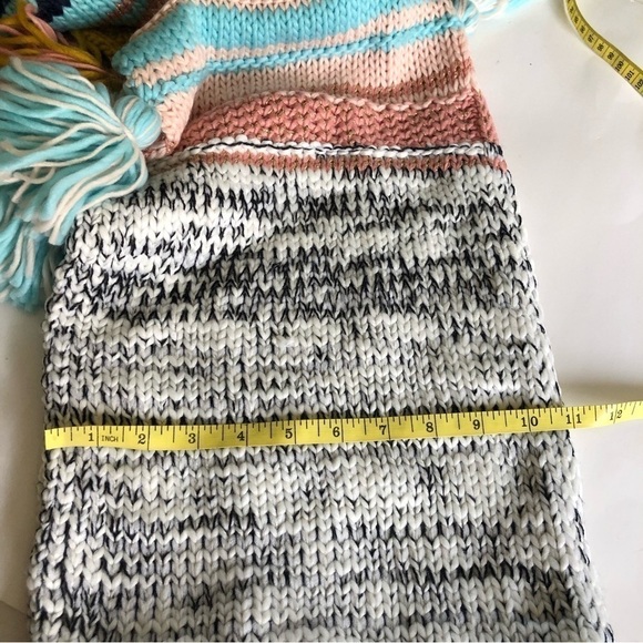 Altar’d State Multicolor Striped Tassel Chunky Knitted Scarf OS - Picture 9 of 10